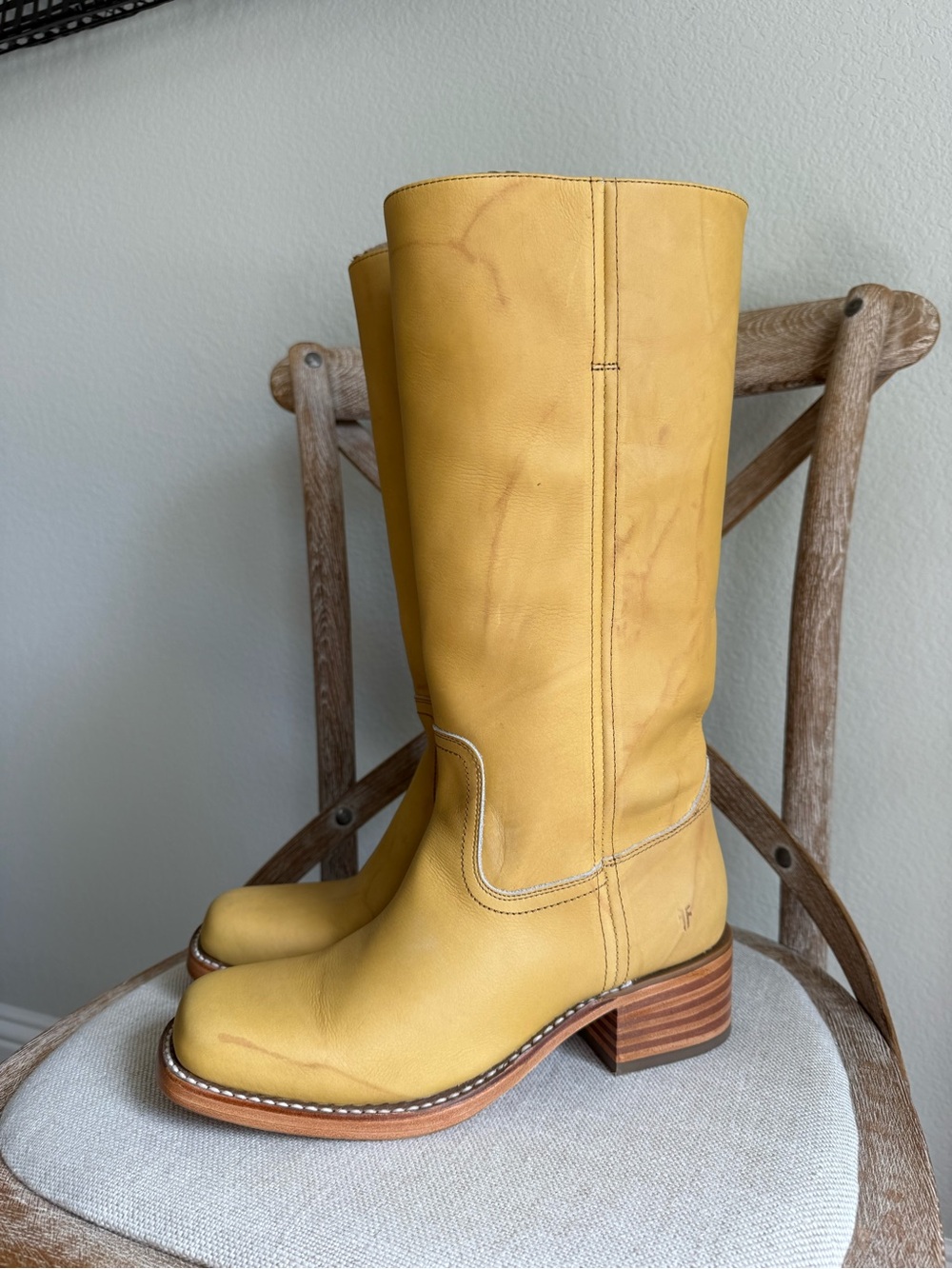 Frye Campus 14L Boots banana